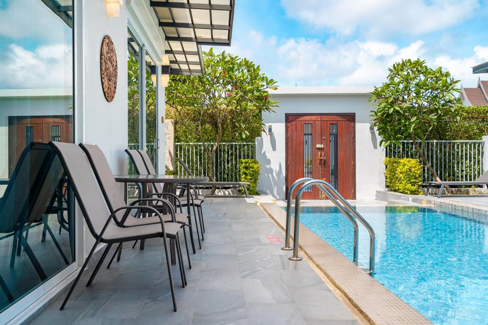 Phuket La Siesta Pool Villas & Pool Access Rooms Nai Harn 外观 照片